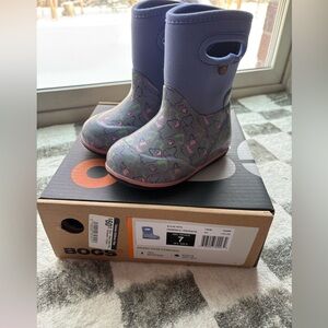 Bogs Kids' Purple and Gray Boots